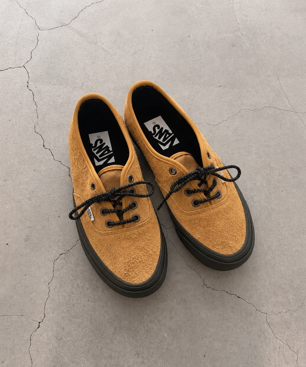 LX Authentic 44