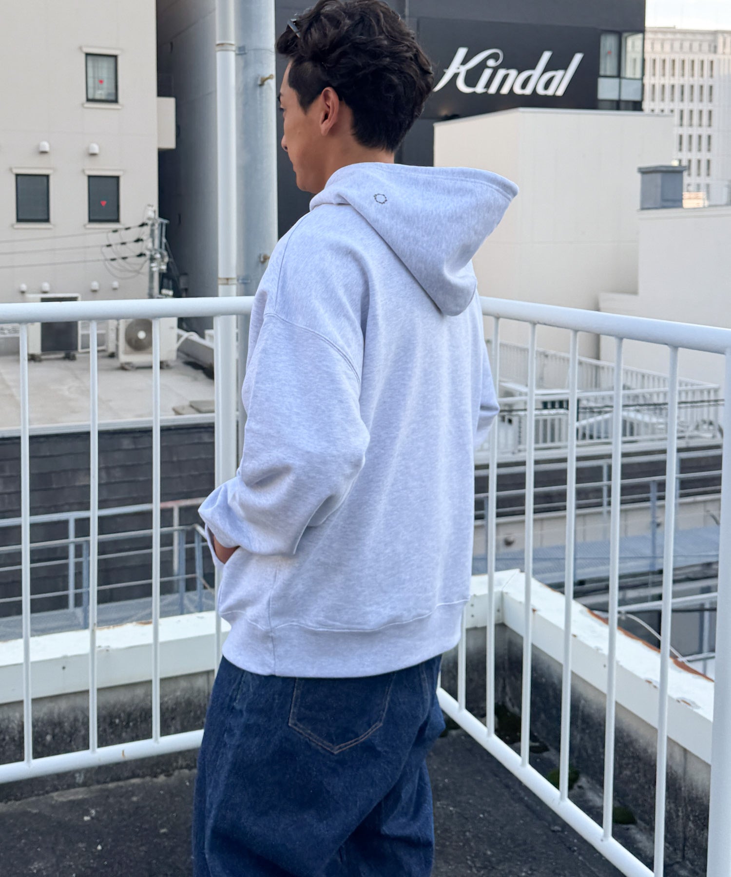 "S"パーカー 裏毛