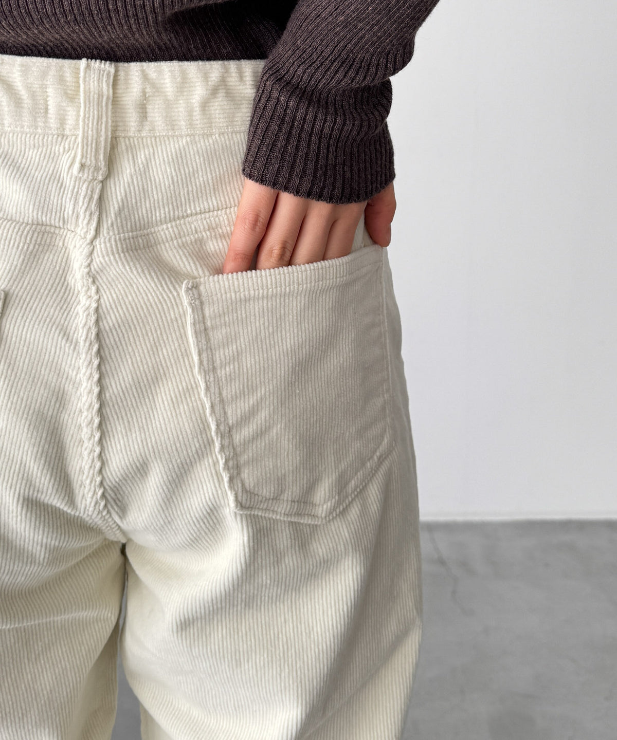 コーデュロイストレートパンツ
