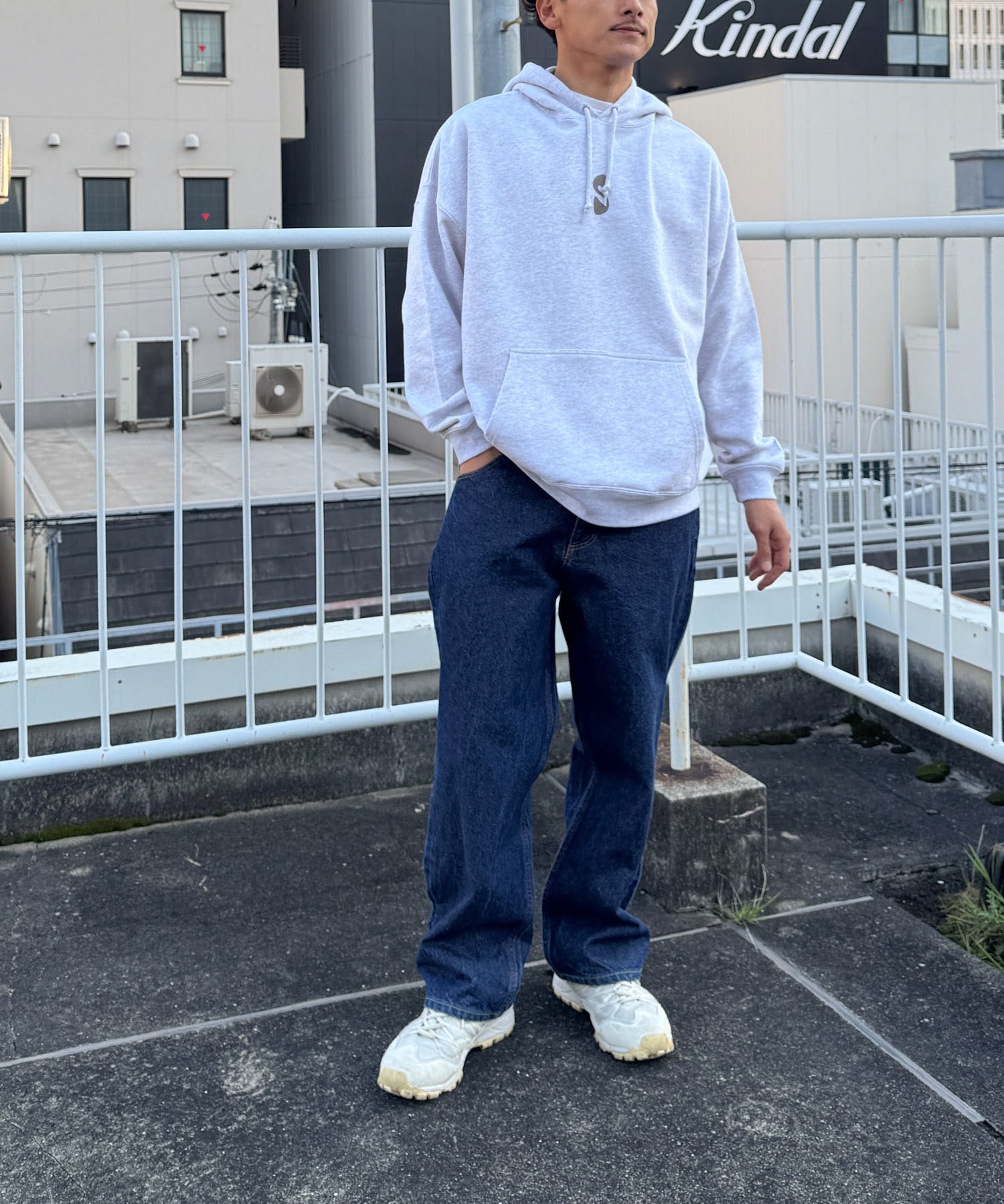 "S"パーカー 裏毛