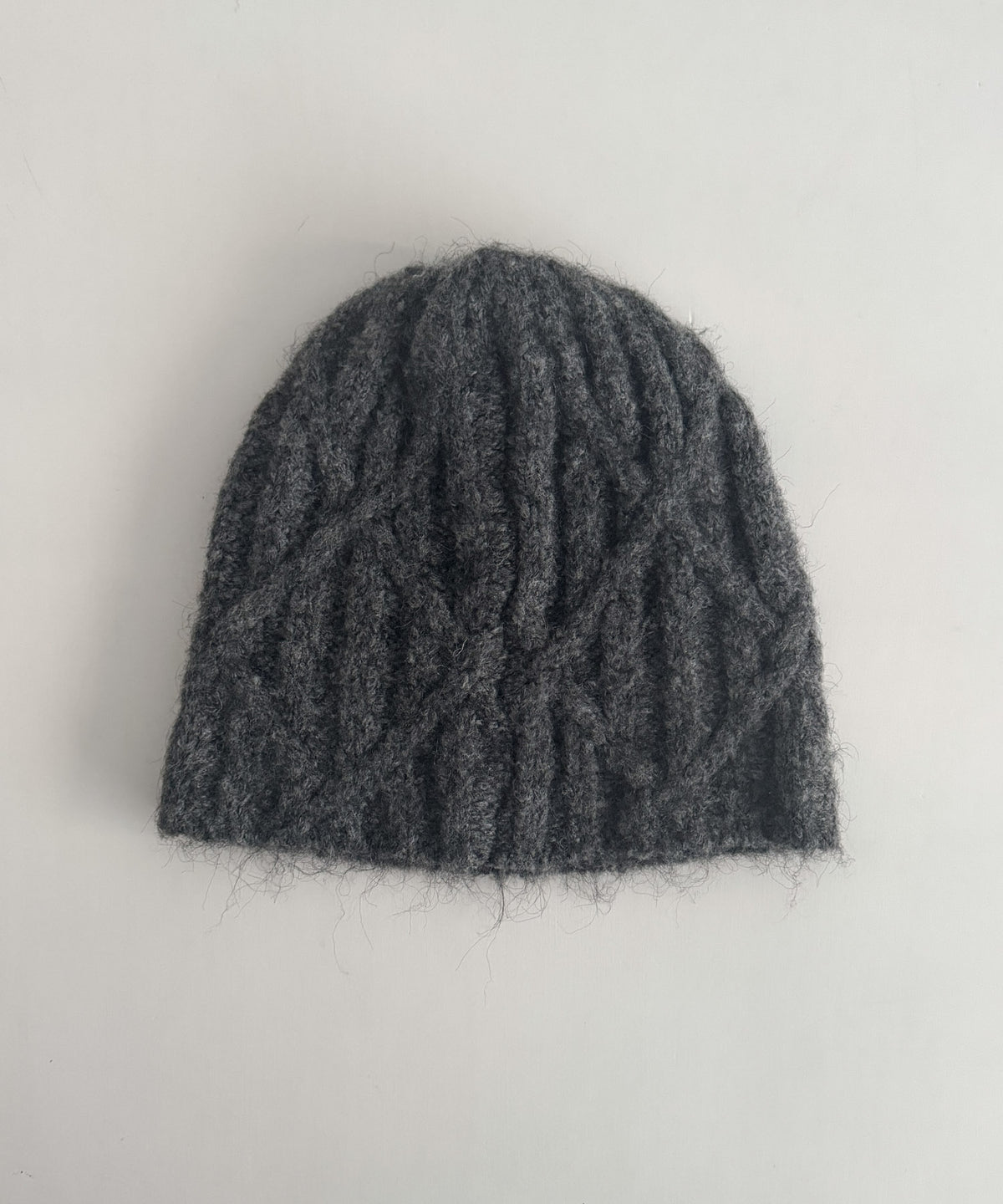 ケーブル編みニットCAP