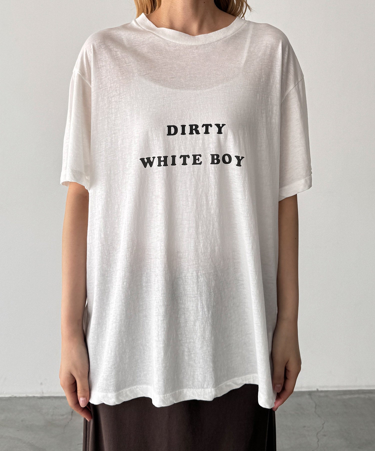 "DIRTY WHITE BOY"Tシャツ