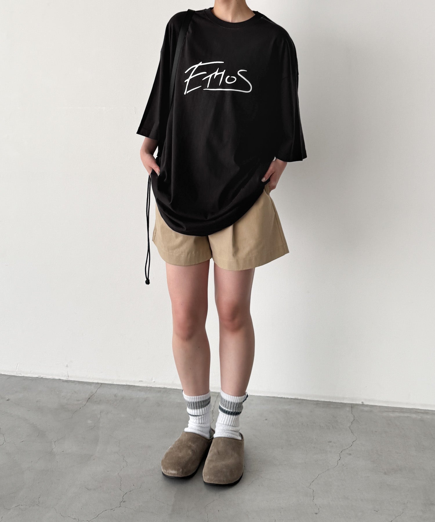 "ETHOS"Tシャツ