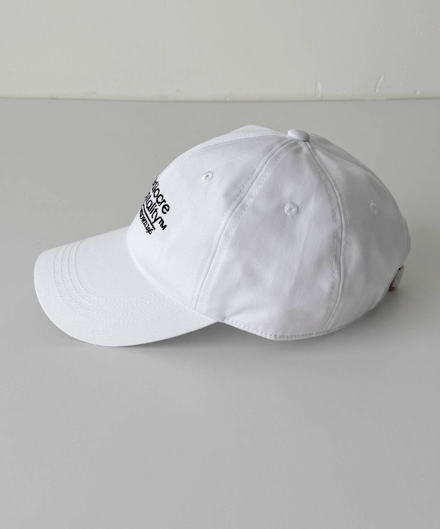 Mediocre MentalityロゴCAP