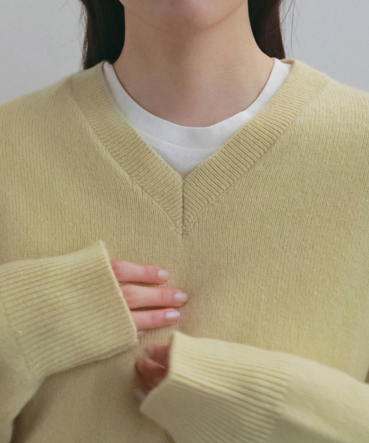 Wool Vneck Knit