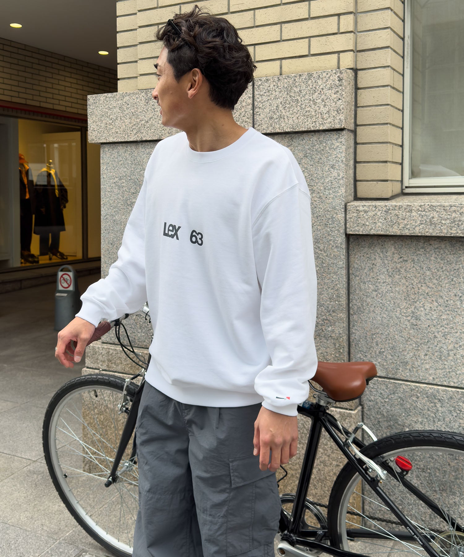 H170 B88 W72 H88(モデル着用サイズXL)