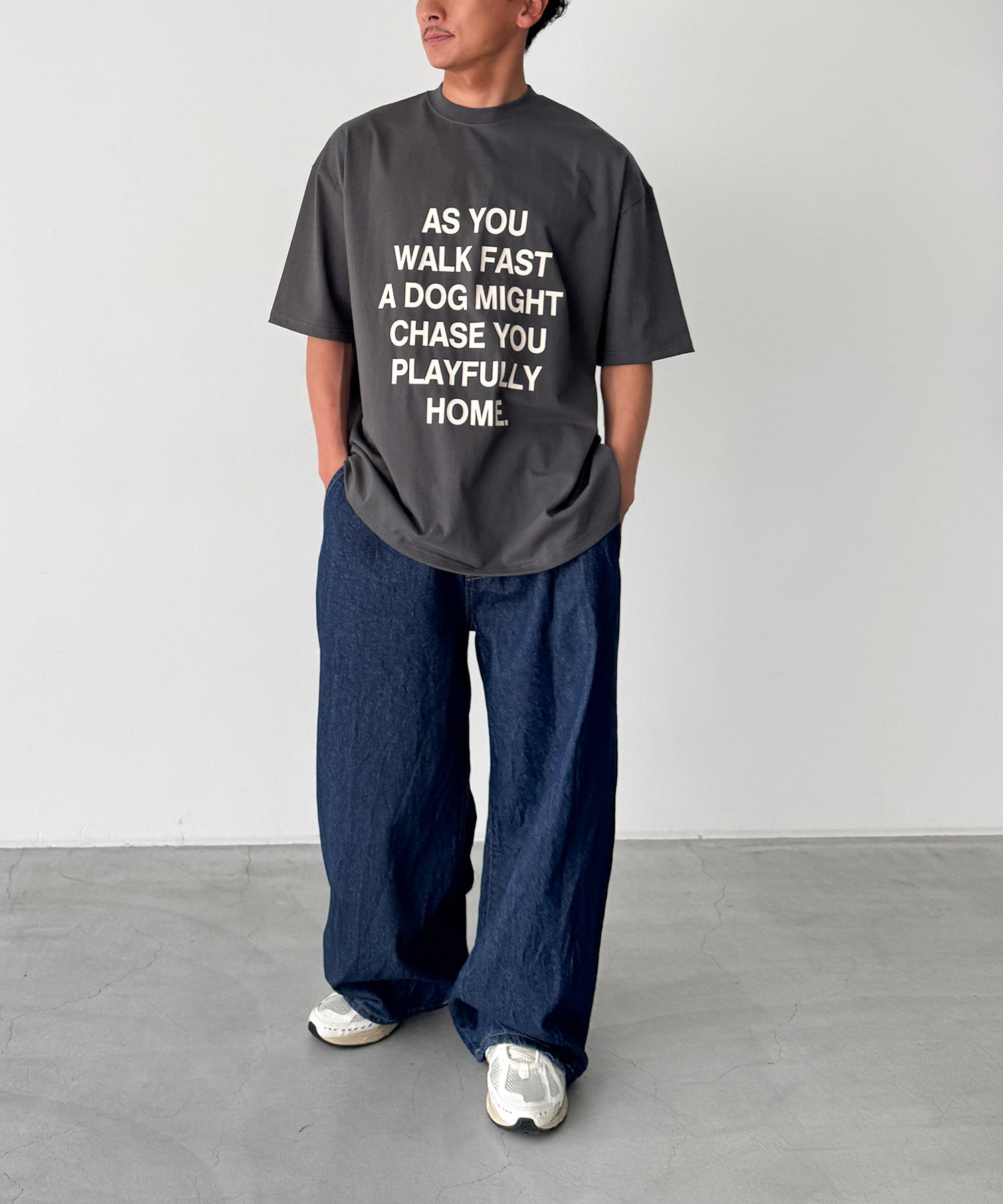 "AS YOU"Tシャツ
