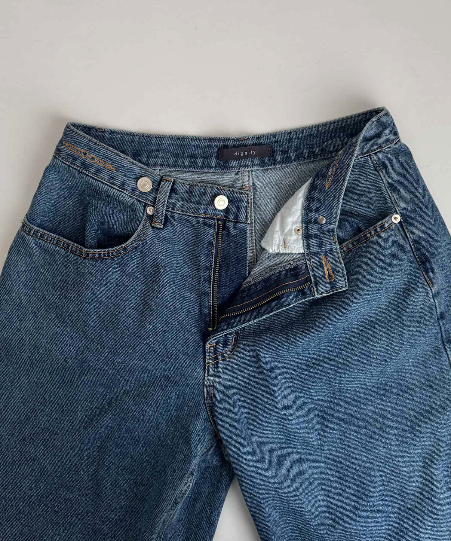 ボタンポケットデニムパンツ