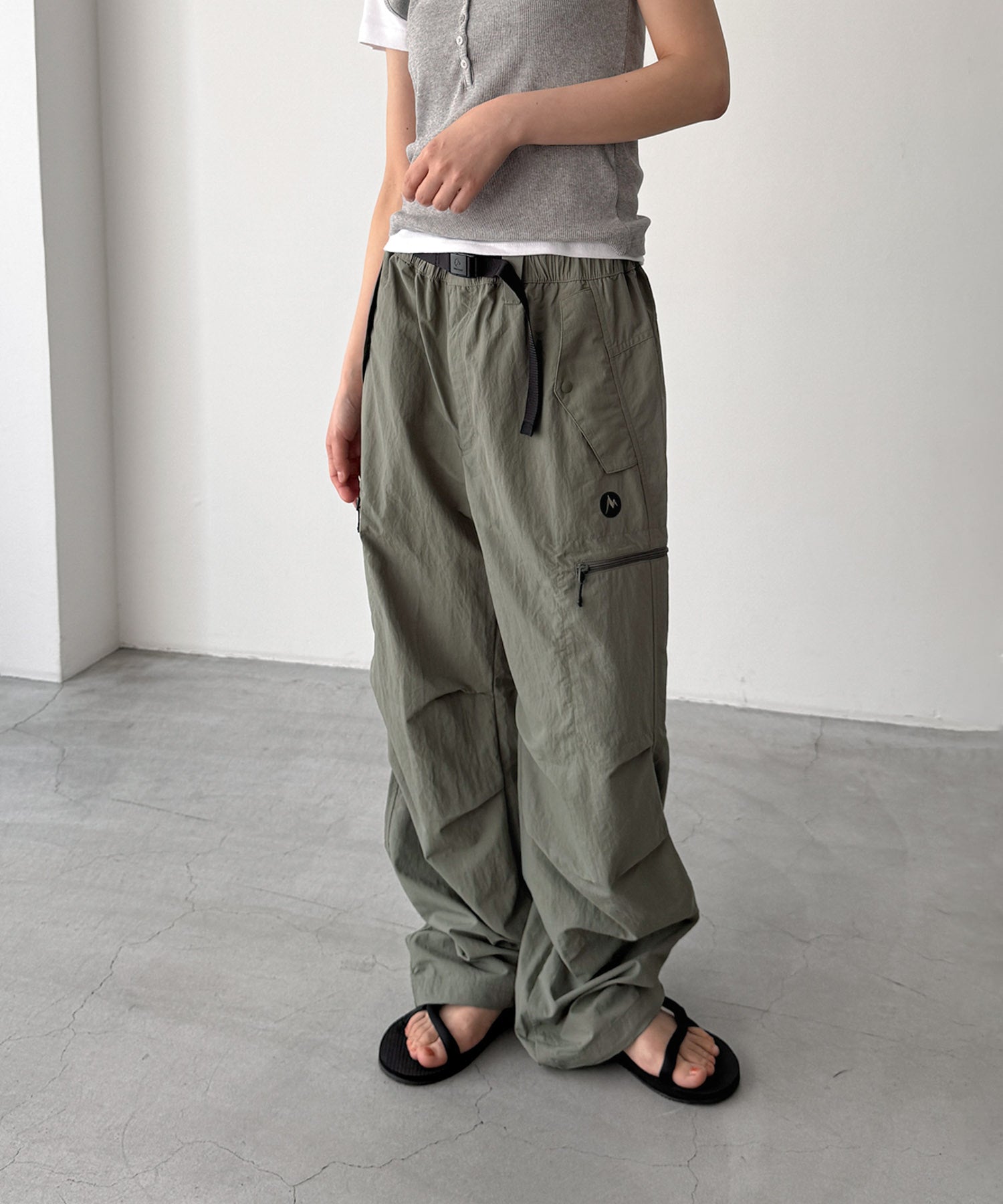 H158 B77 W57 H84(モデル着用サイズM)