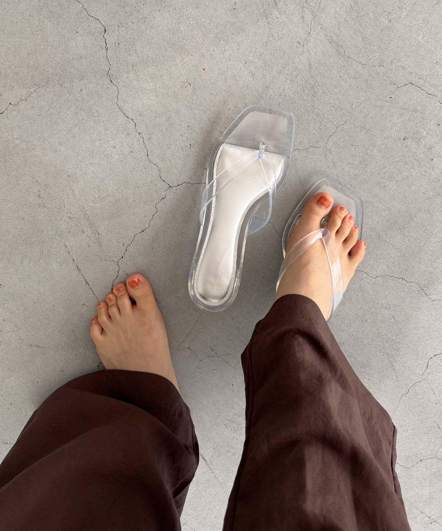 クリアヒールトングサンダル