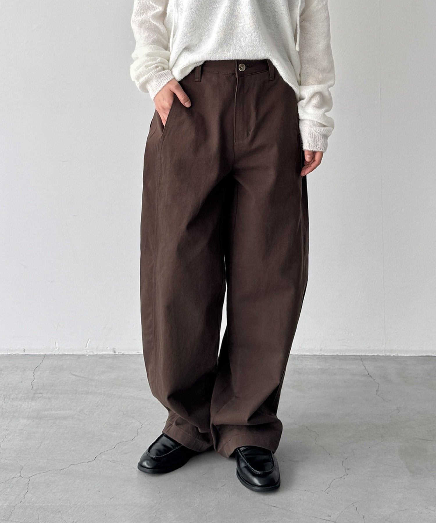 H158 B77 W57 H84(モデル着用サイズS)