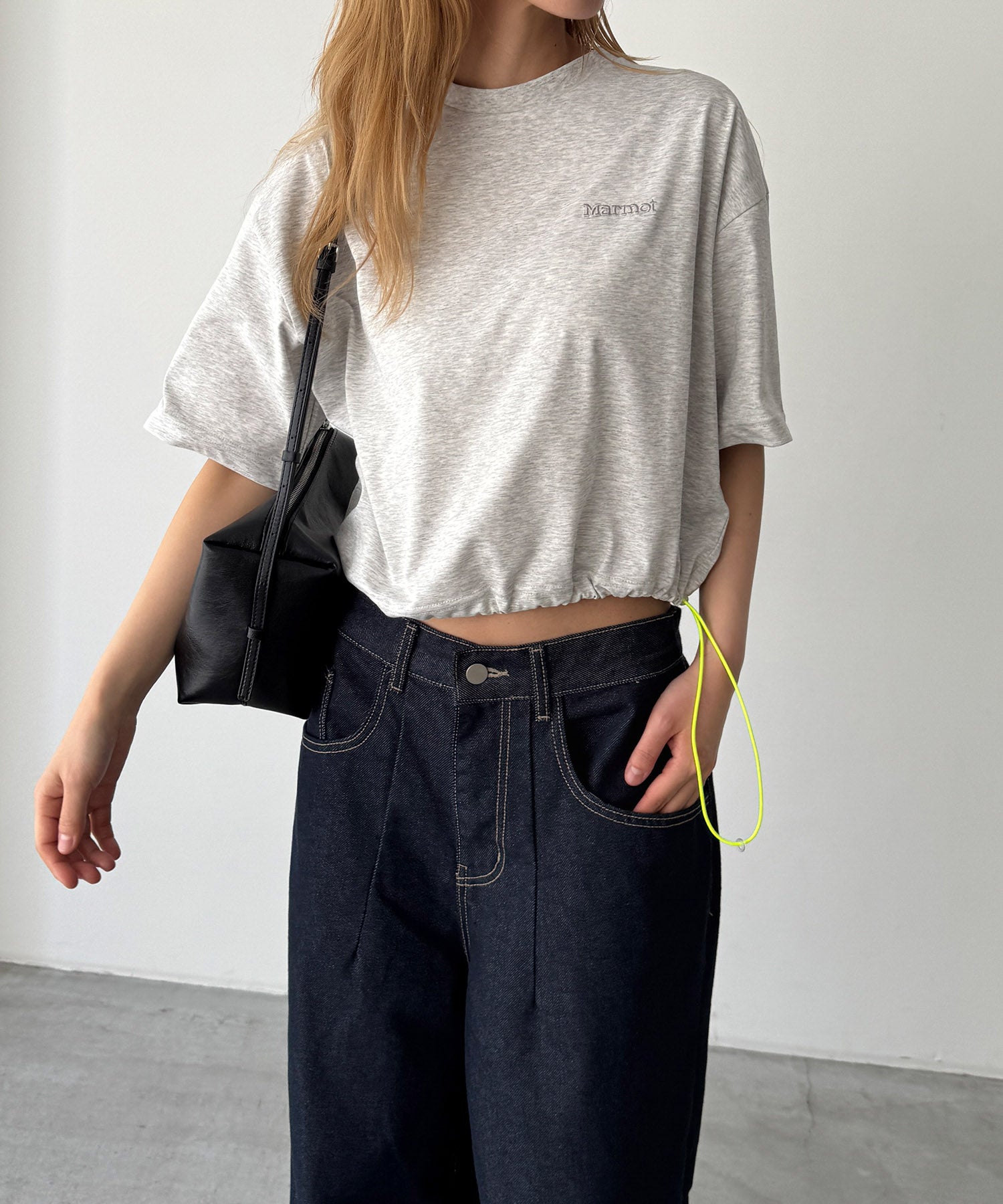 H158 B77 W57 H84(モデル着用サイズM)