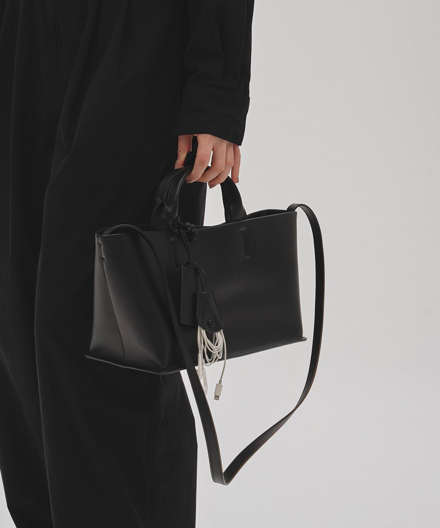 Useful Leather Bag(M) ユースフルレザーバッグ/12521011