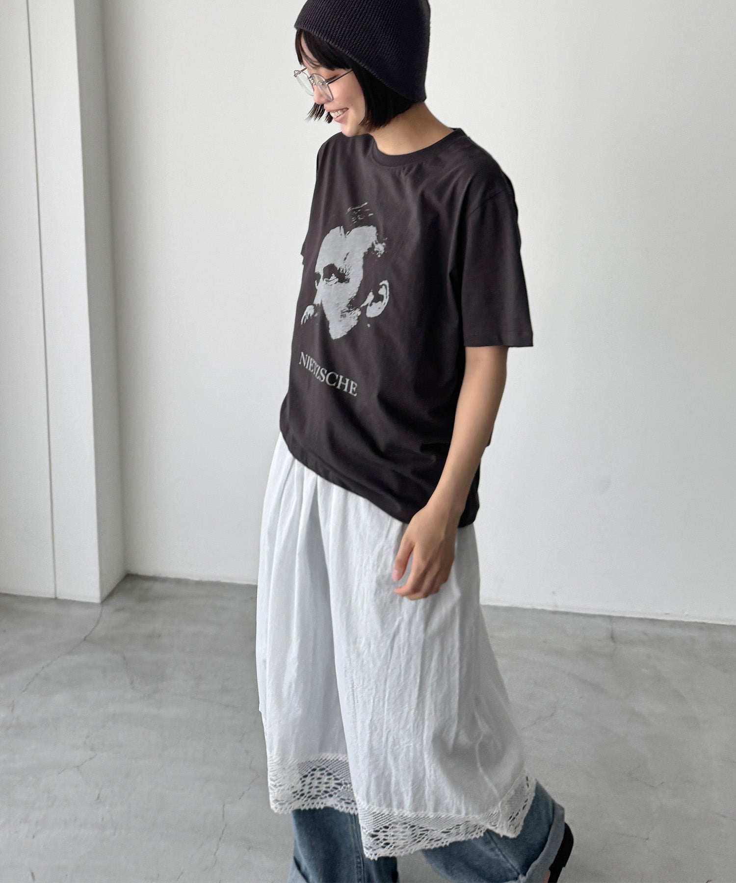 "NIETZSCHE"Tシャツ