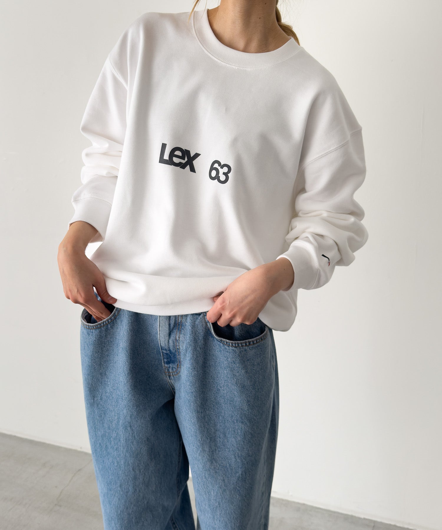 H158 B77 W57 H84(モデル着用サイズL)
