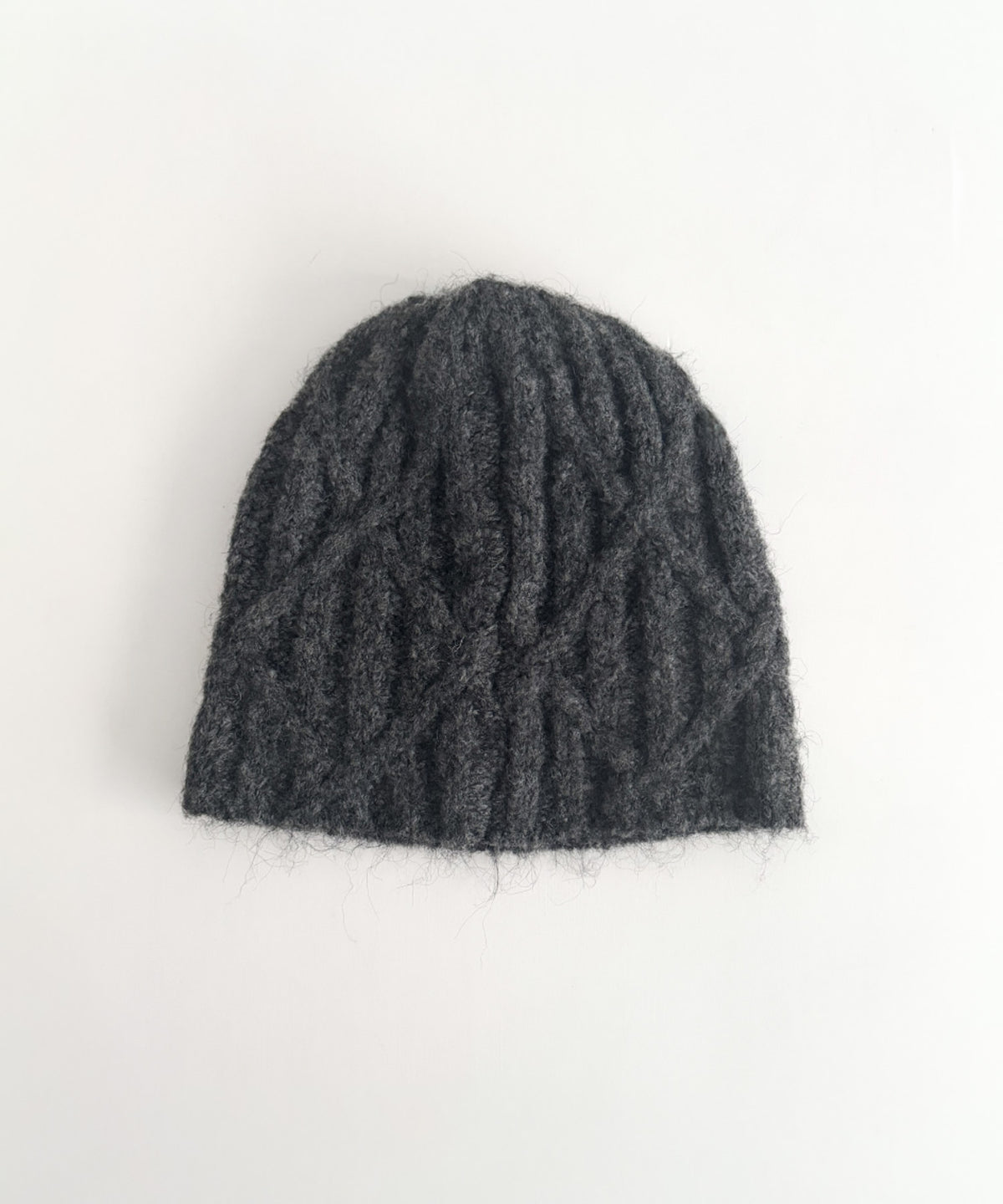 ケーブル編みニットCAP