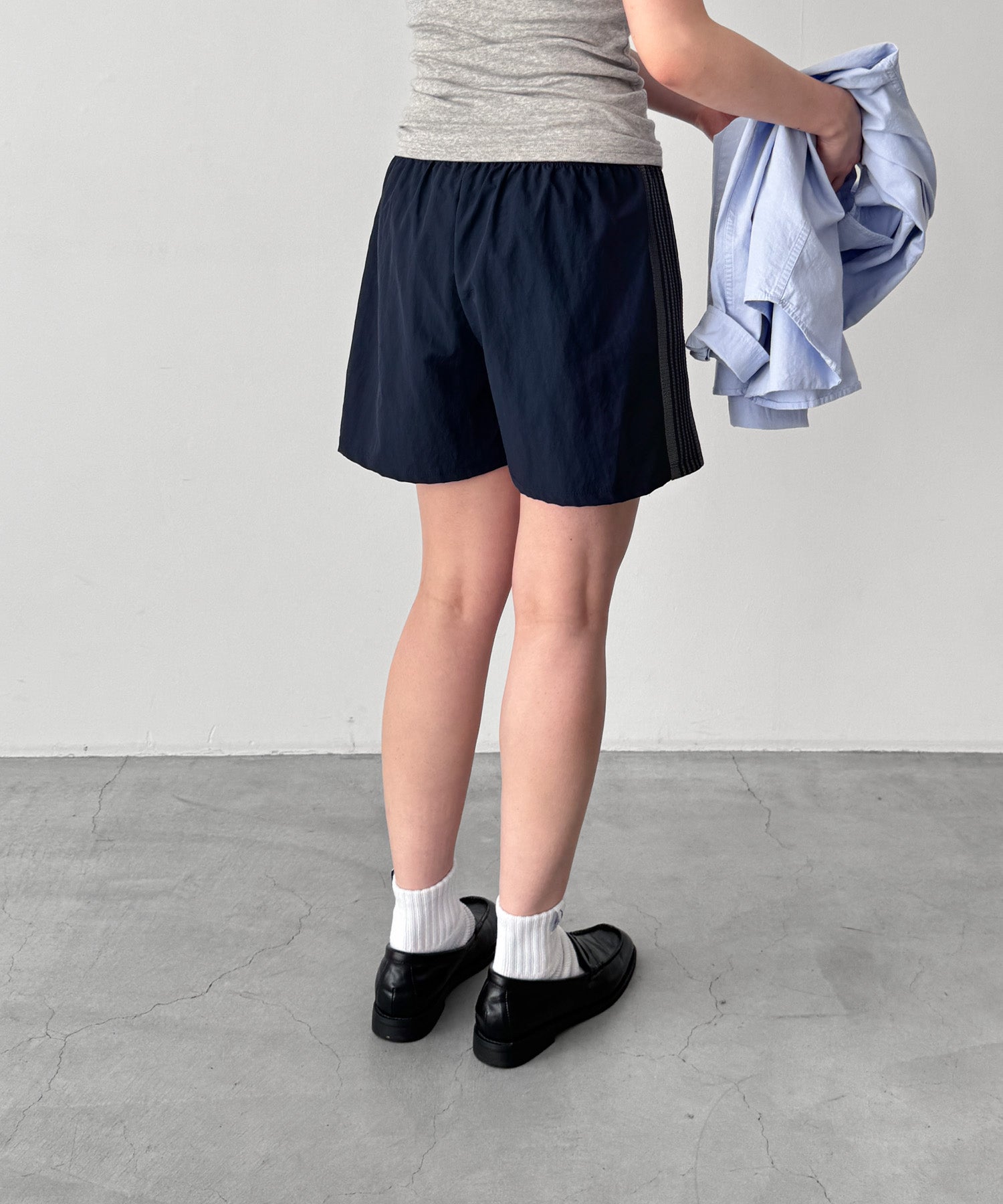 サイドラインナイロンショートパンツ
