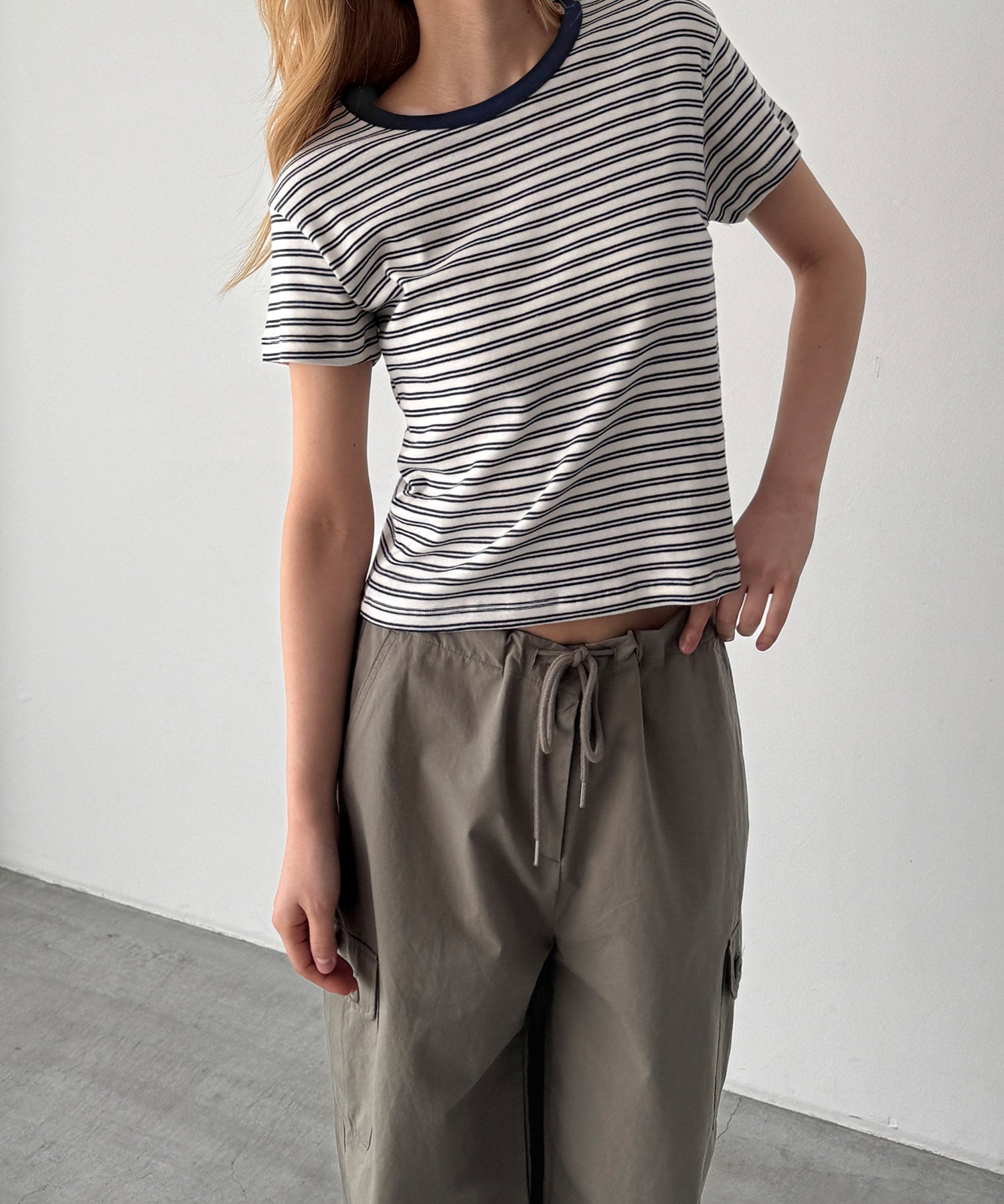細ボーダーTシャツ