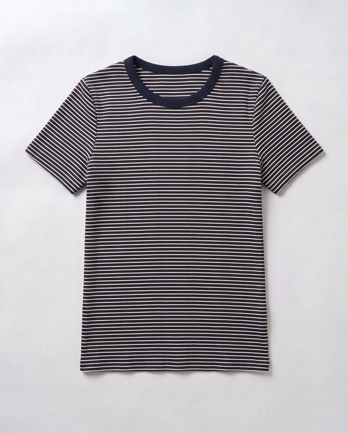 クルーネックTシャツ