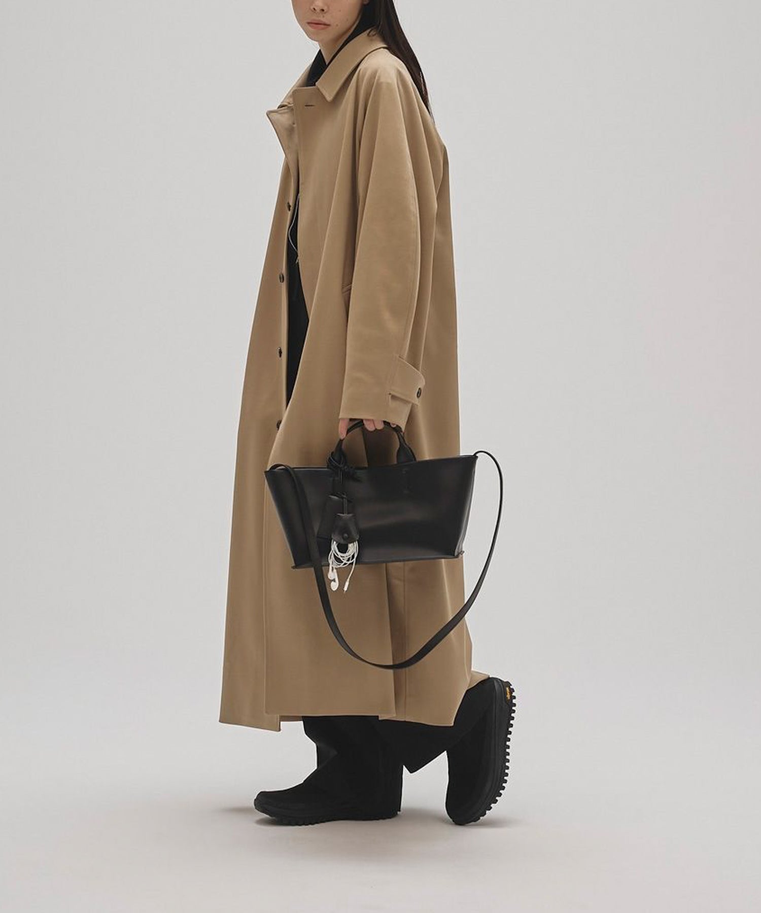 Useful Leather Bag(M) ユースフルレザーバッグ/12521011