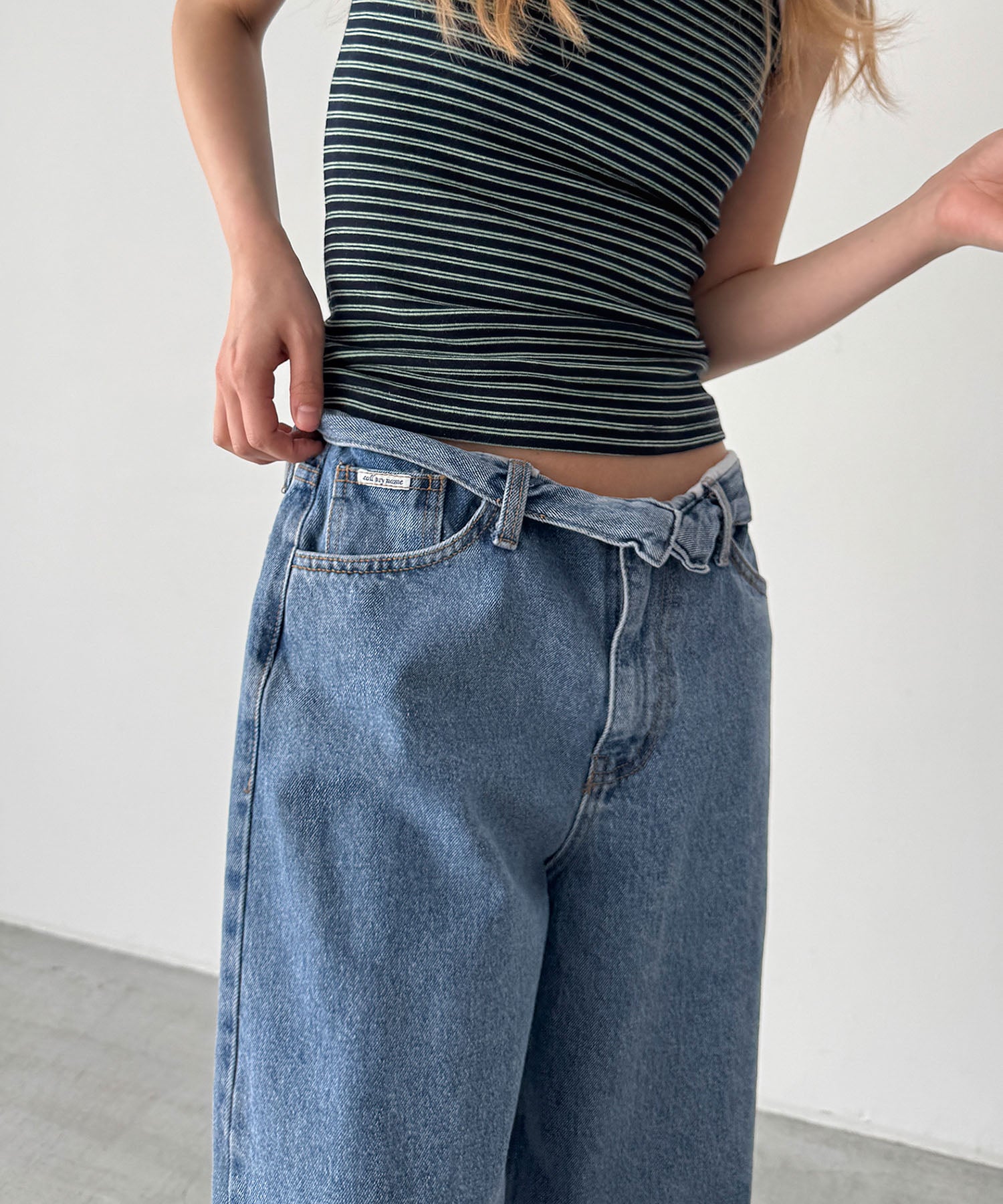 ウエストロールデニムパンツ