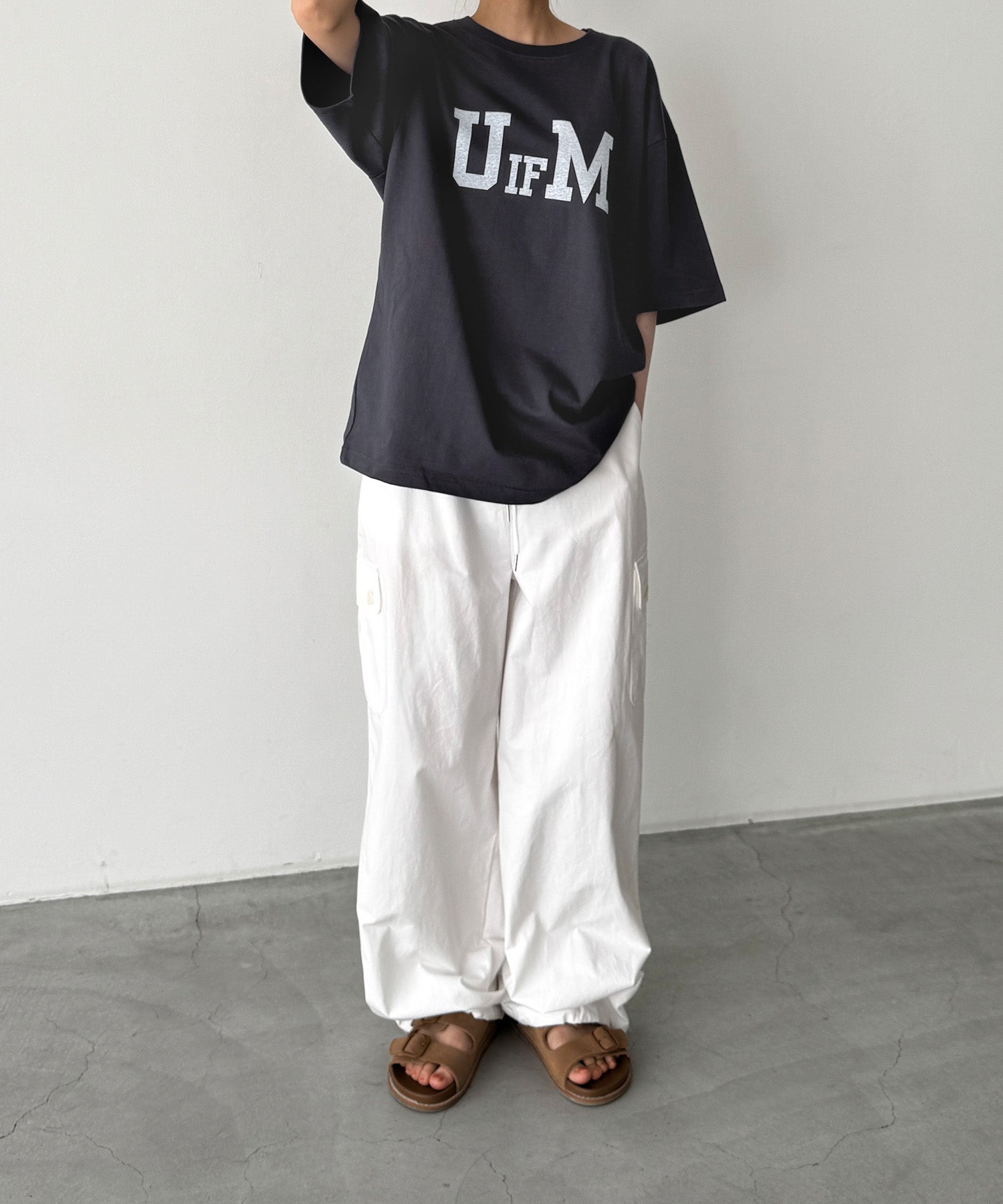 "U IF M"Tシャツ
