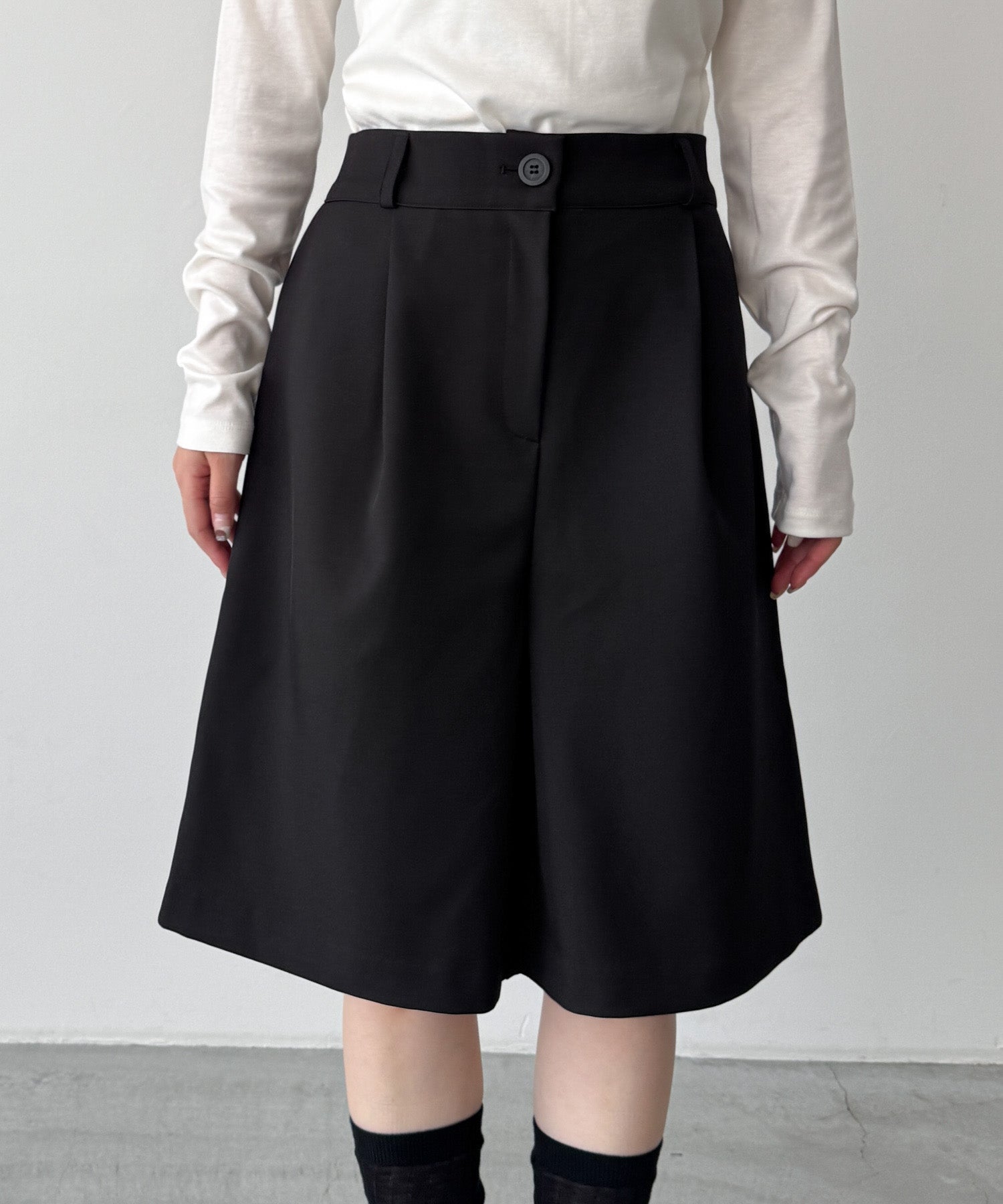 シングルタックハーフパンツ