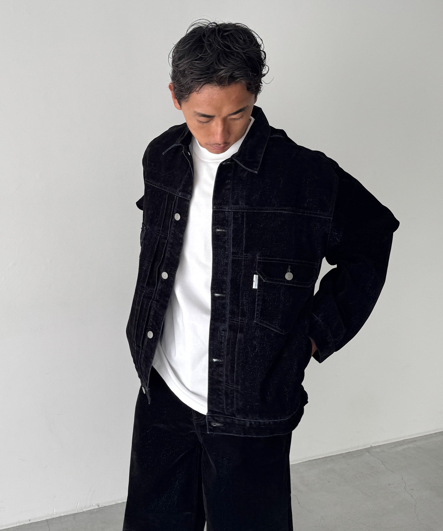 MEN'S:H170 B88 W72 H88(モデル着用サイズM)