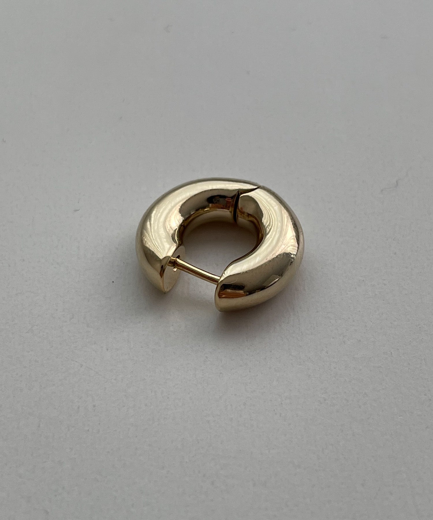 チャンキーフープピアス