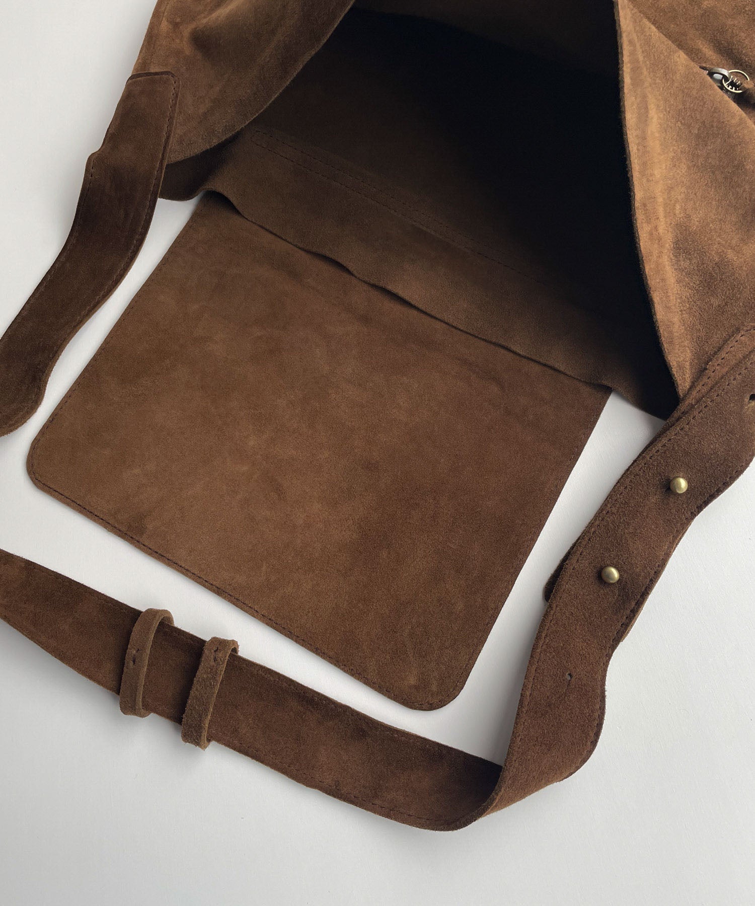 スウェードショルダーBAG