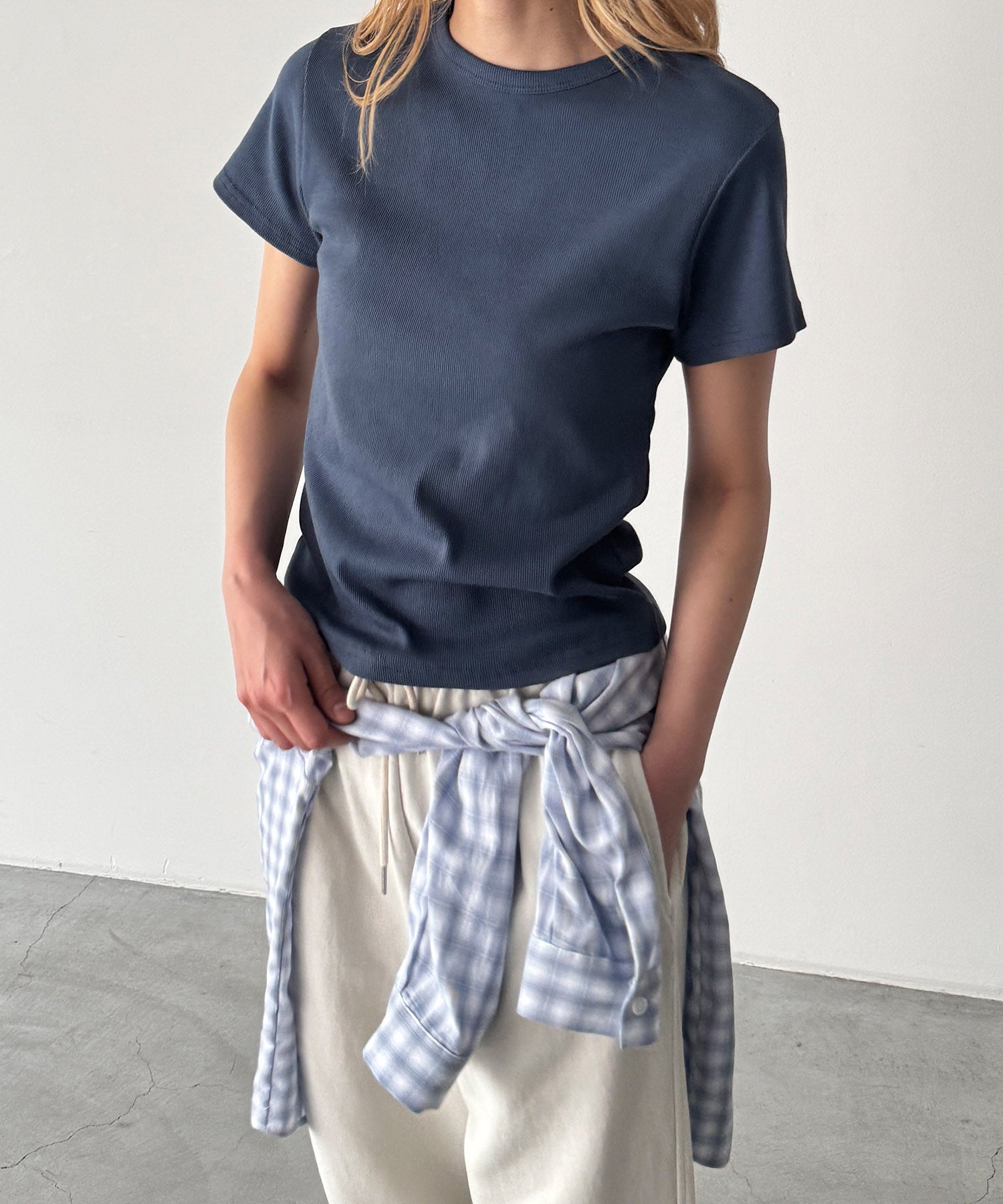BASICコンパクトTシャツ