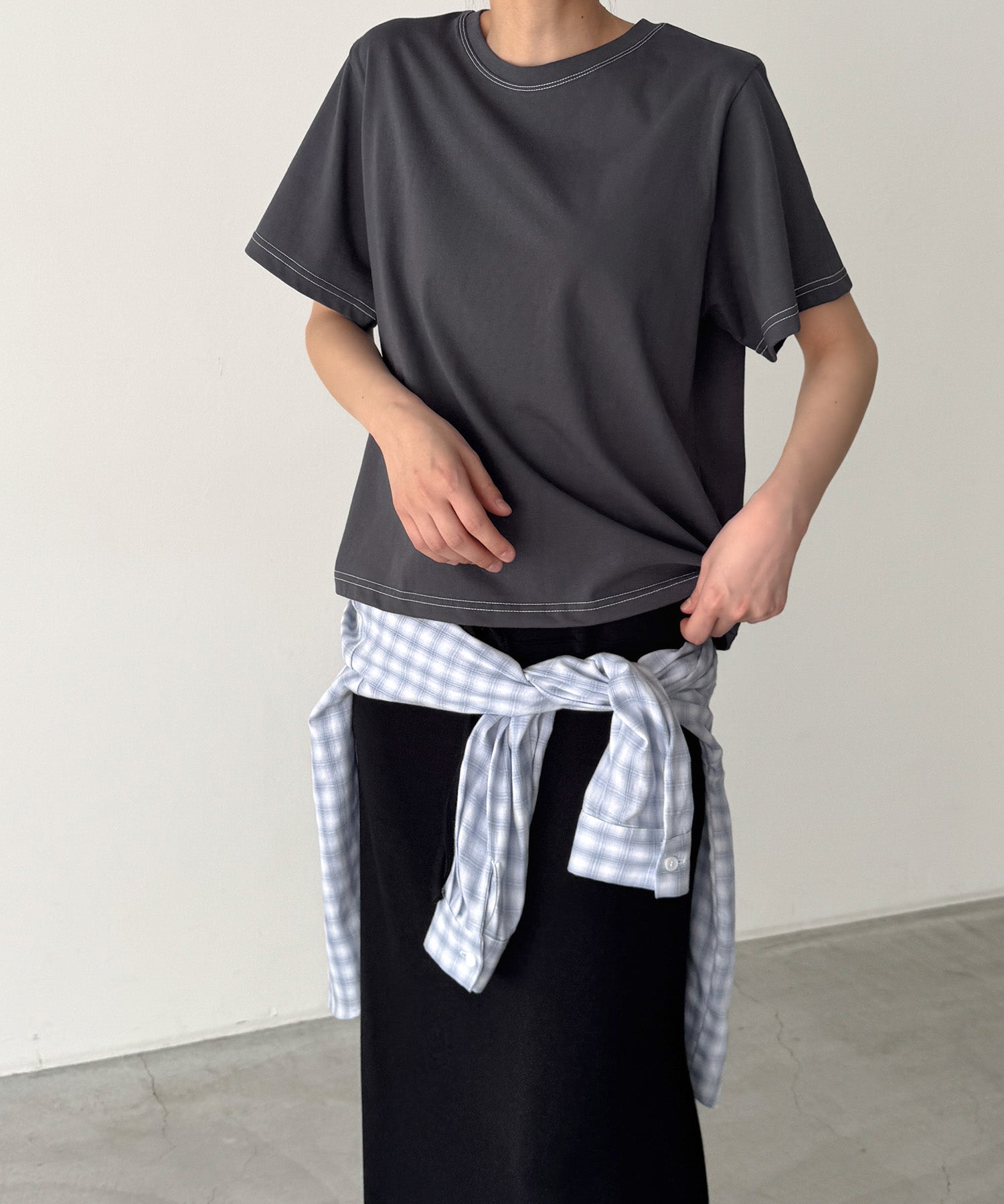 "SEE"ステッチTシャツ