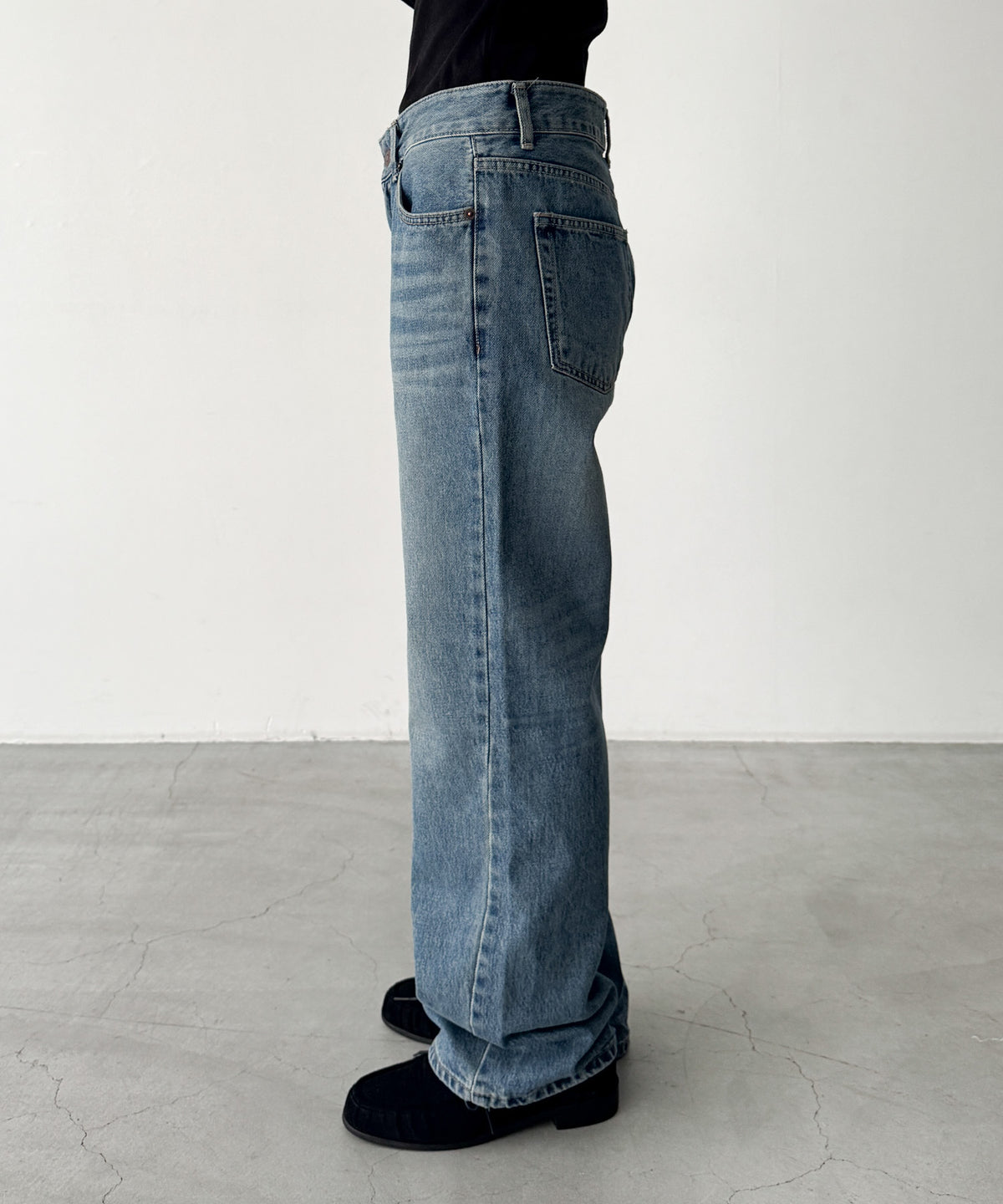 ストレートフィットデニムパンツ 616