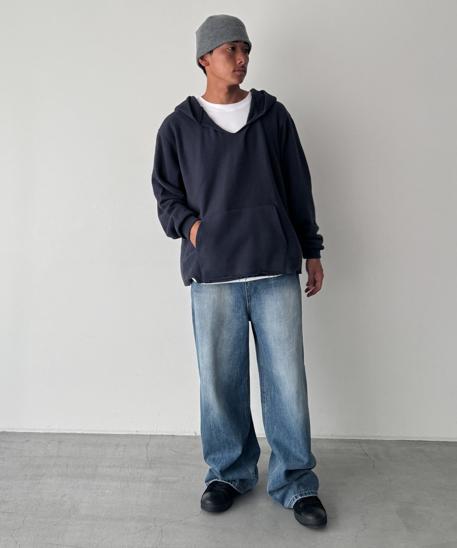 MEN'S:H170 B88 W72 H88(モデル着用サイズM)