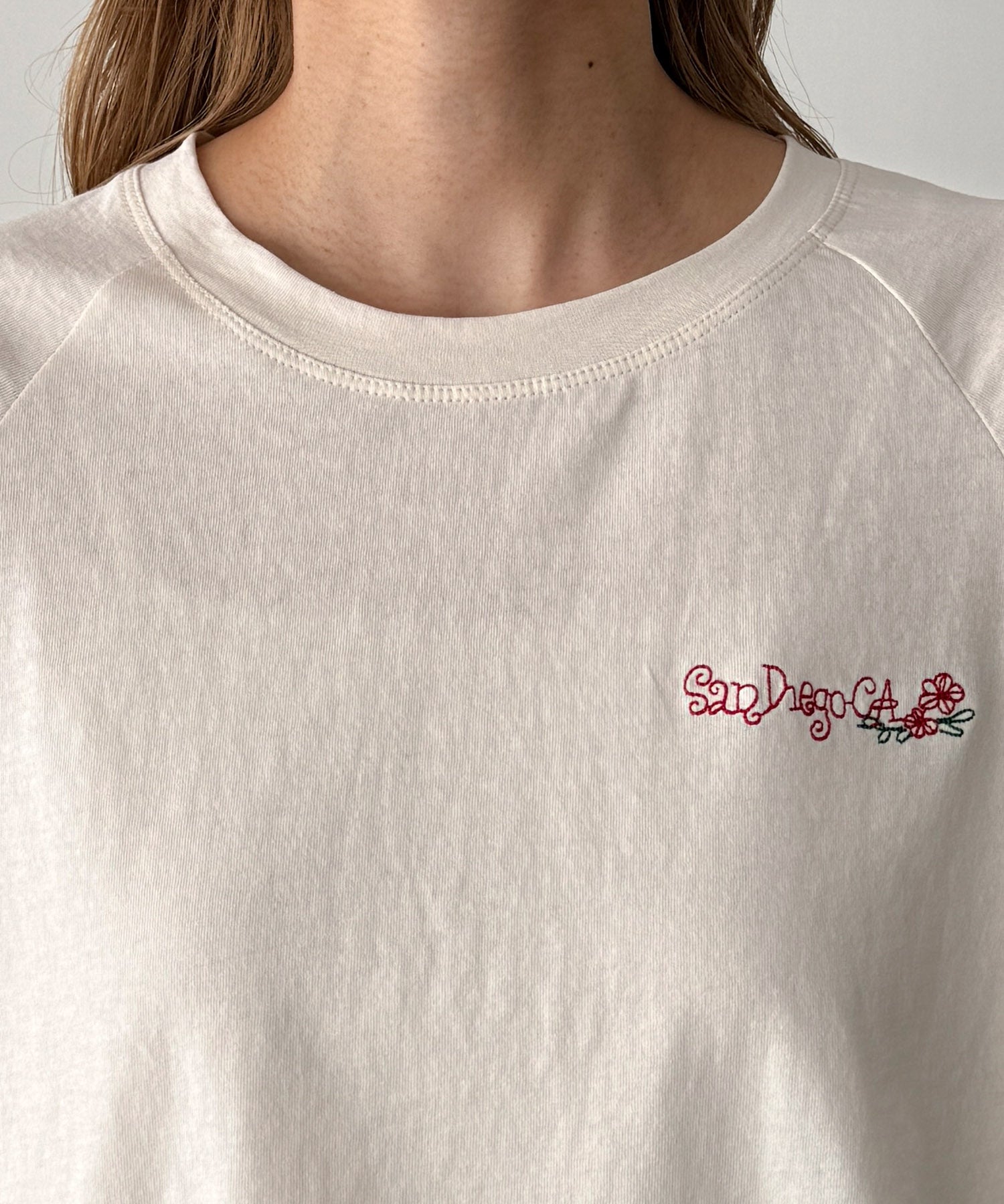刺繍ラグランメローTシャツ