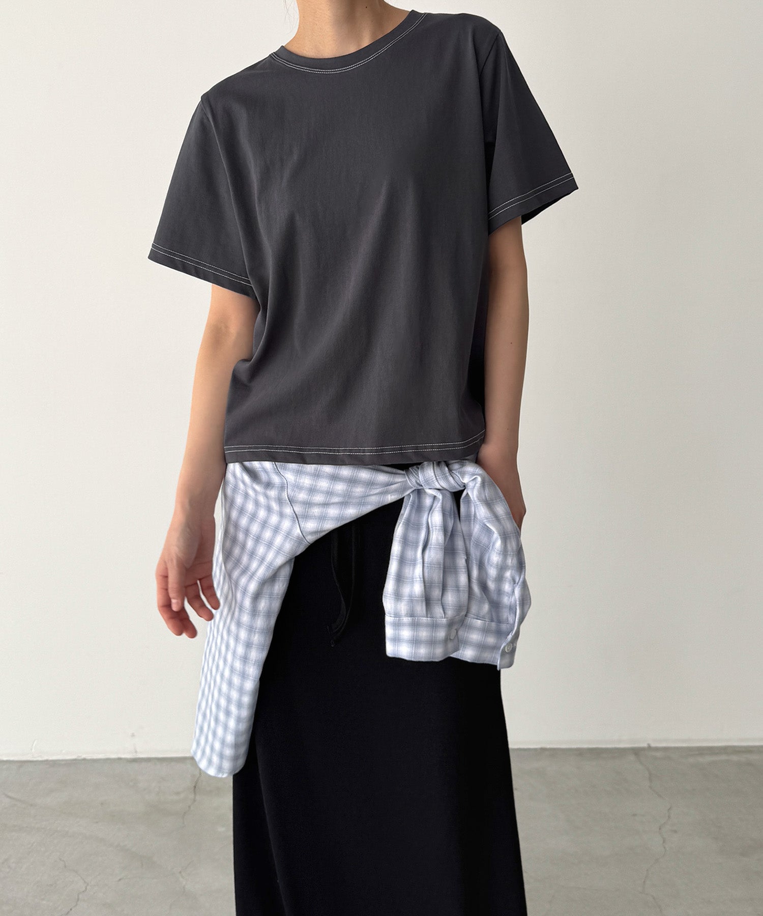 "SEE"ステッチTシャツ