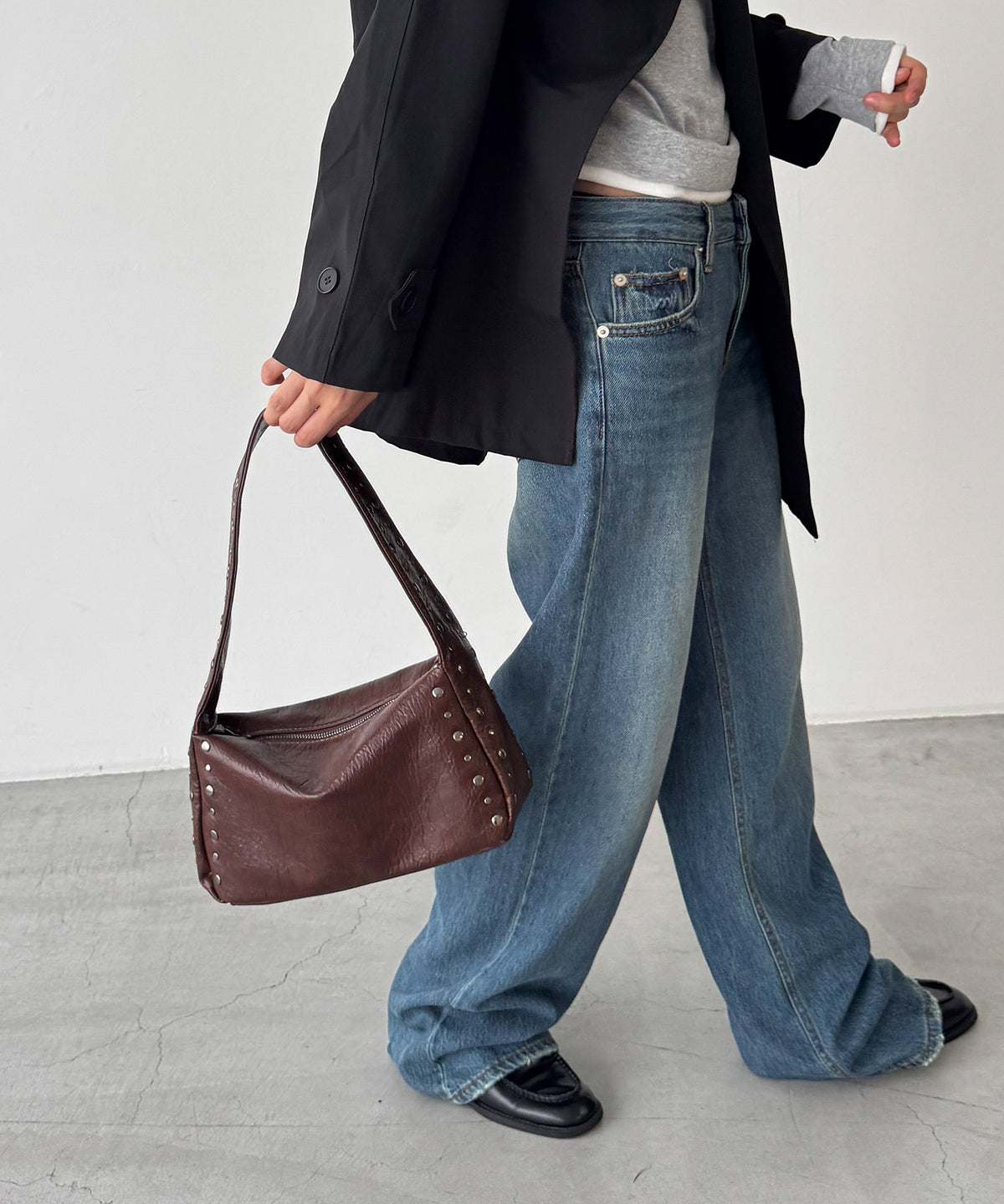 スタッズショルダーBAG