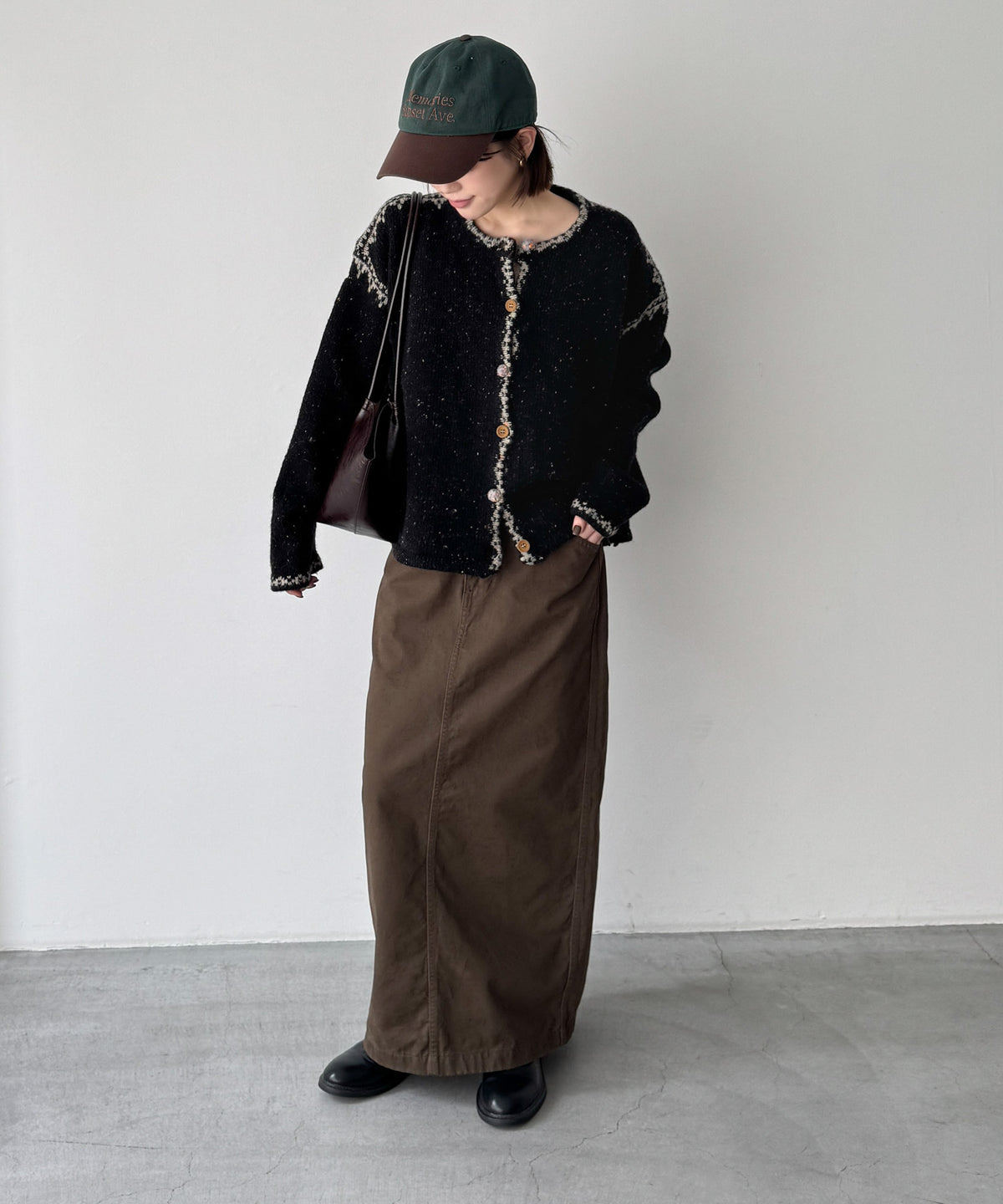 刺繍トリムニットカーディガン