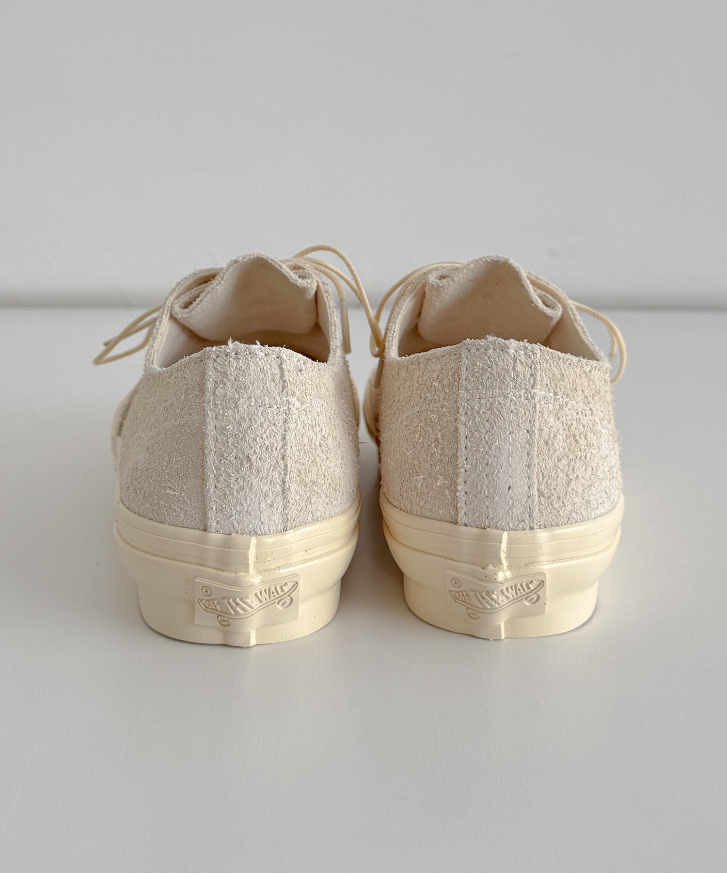 LX Authentic Ease