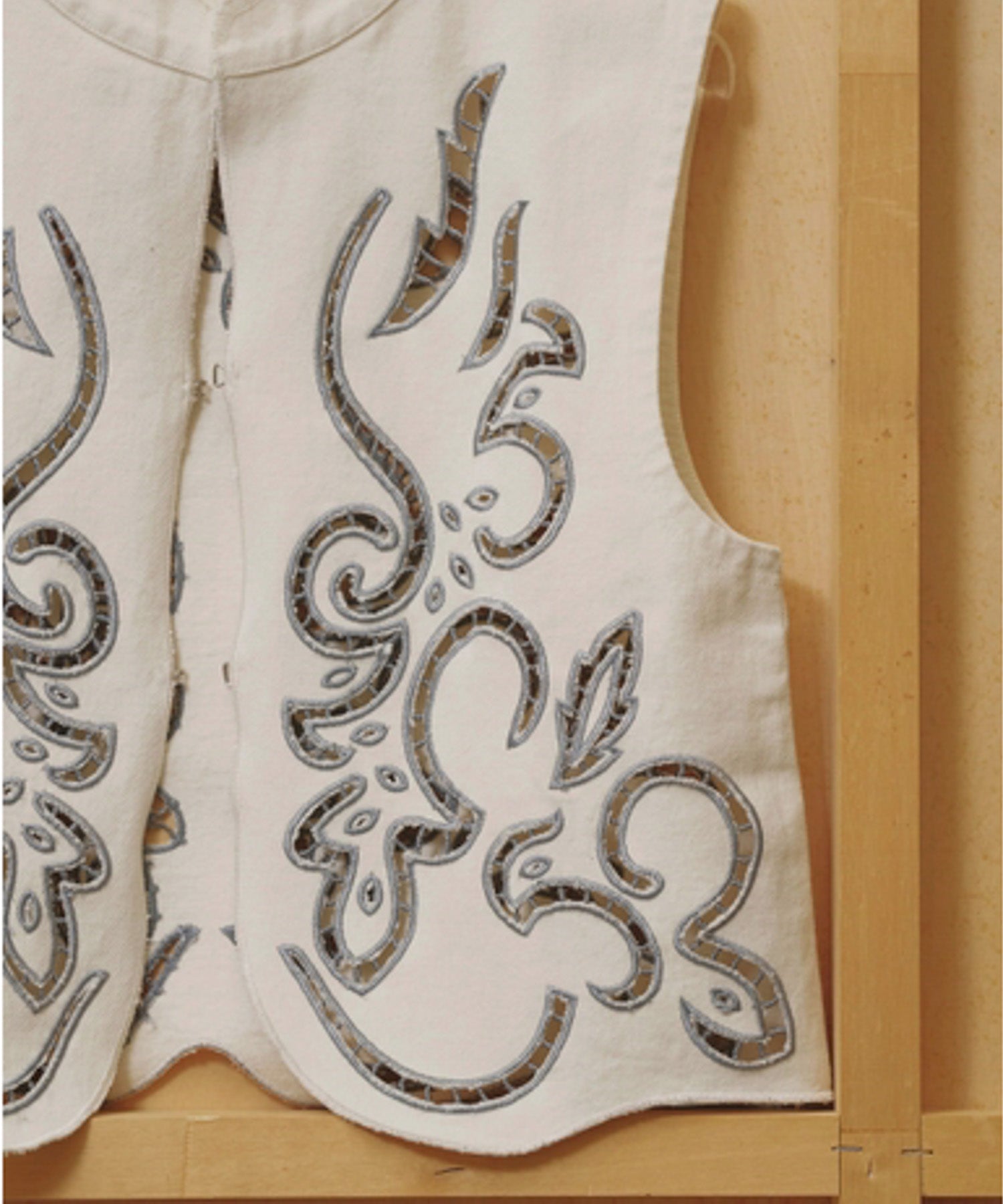 Cut Lace Twill Vest カットレースツイルベスト/12610430