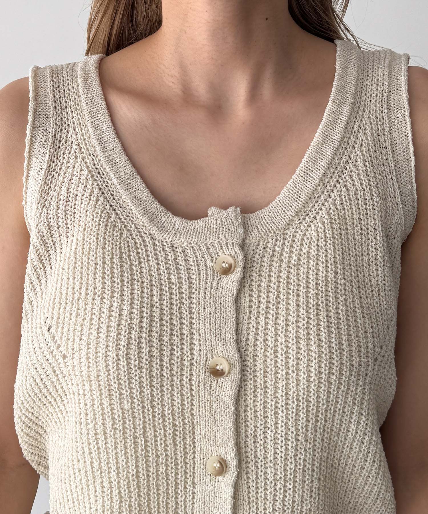 あぜ編みボタンニットタンク