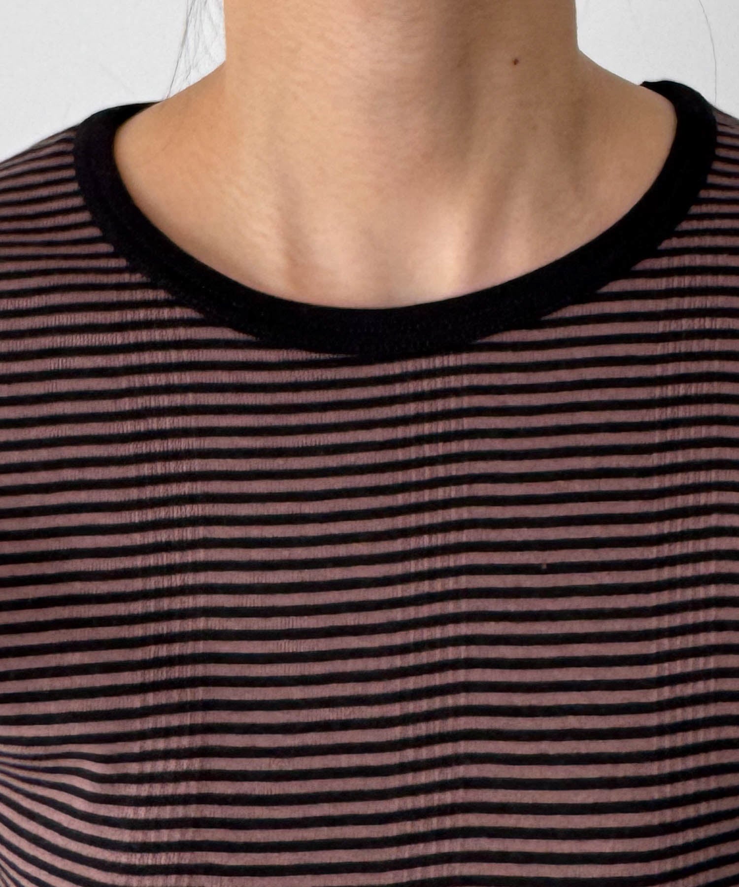 クルーネックTシャツ