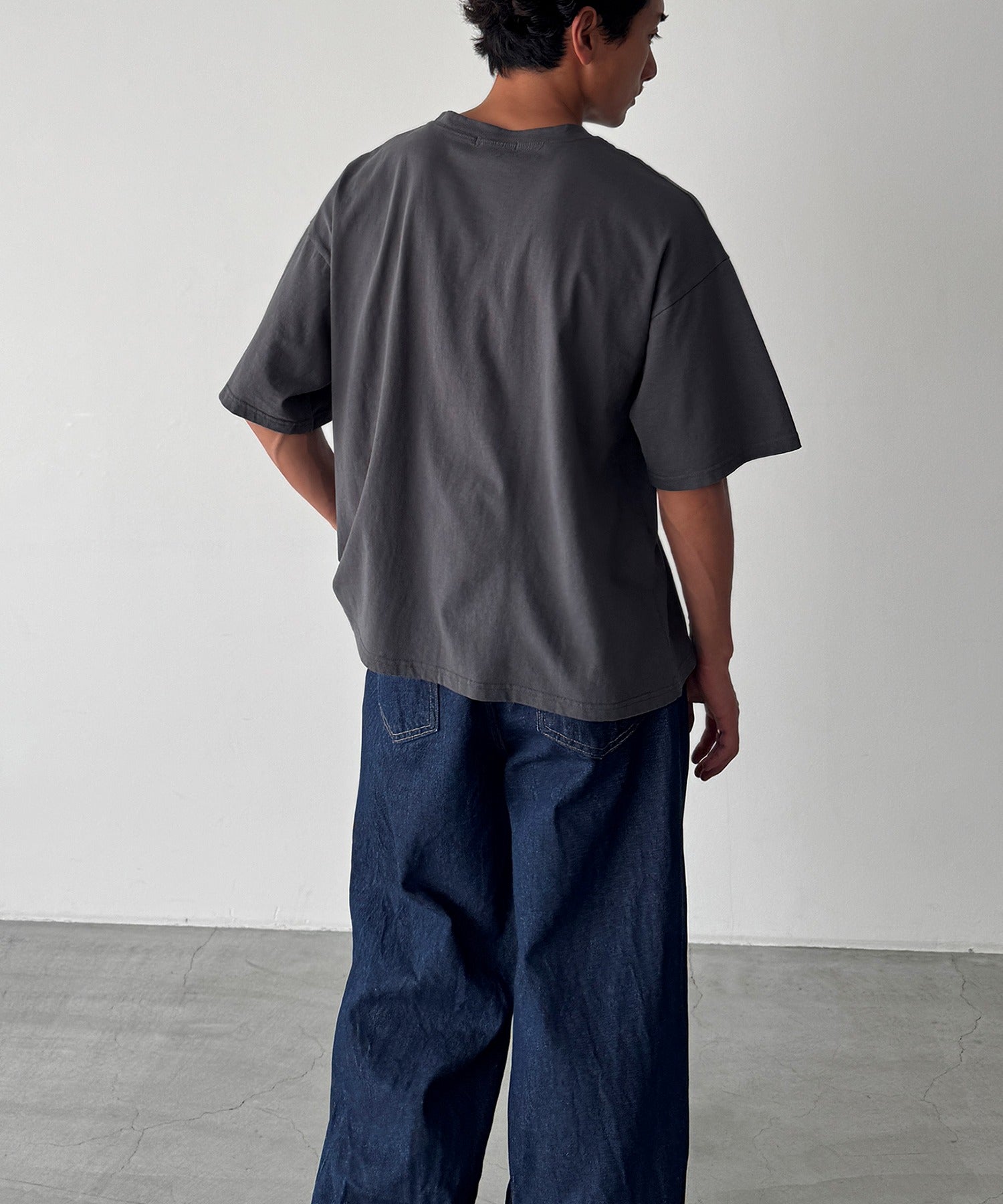 "LOSE"Tシャツ