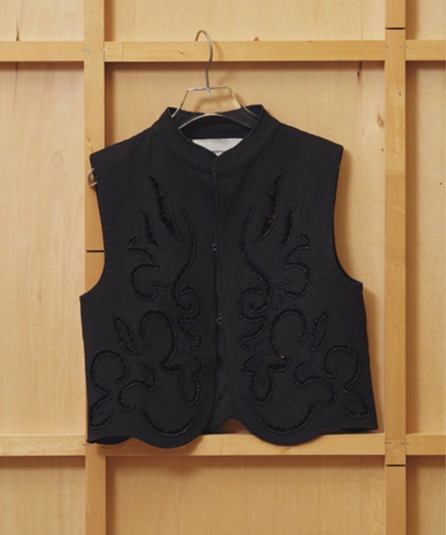Cut Lace Twill Vest カットレースツイルベスト/12610430