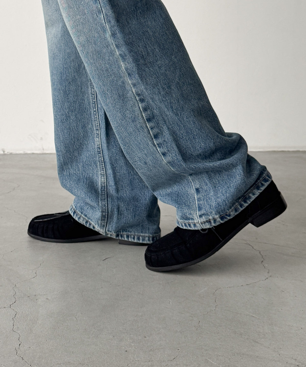 ストレートフィットデニムパンツ 616