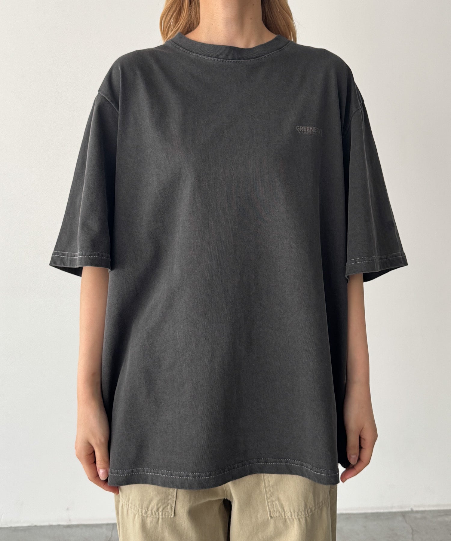 "GRNRY"Tシャツ
