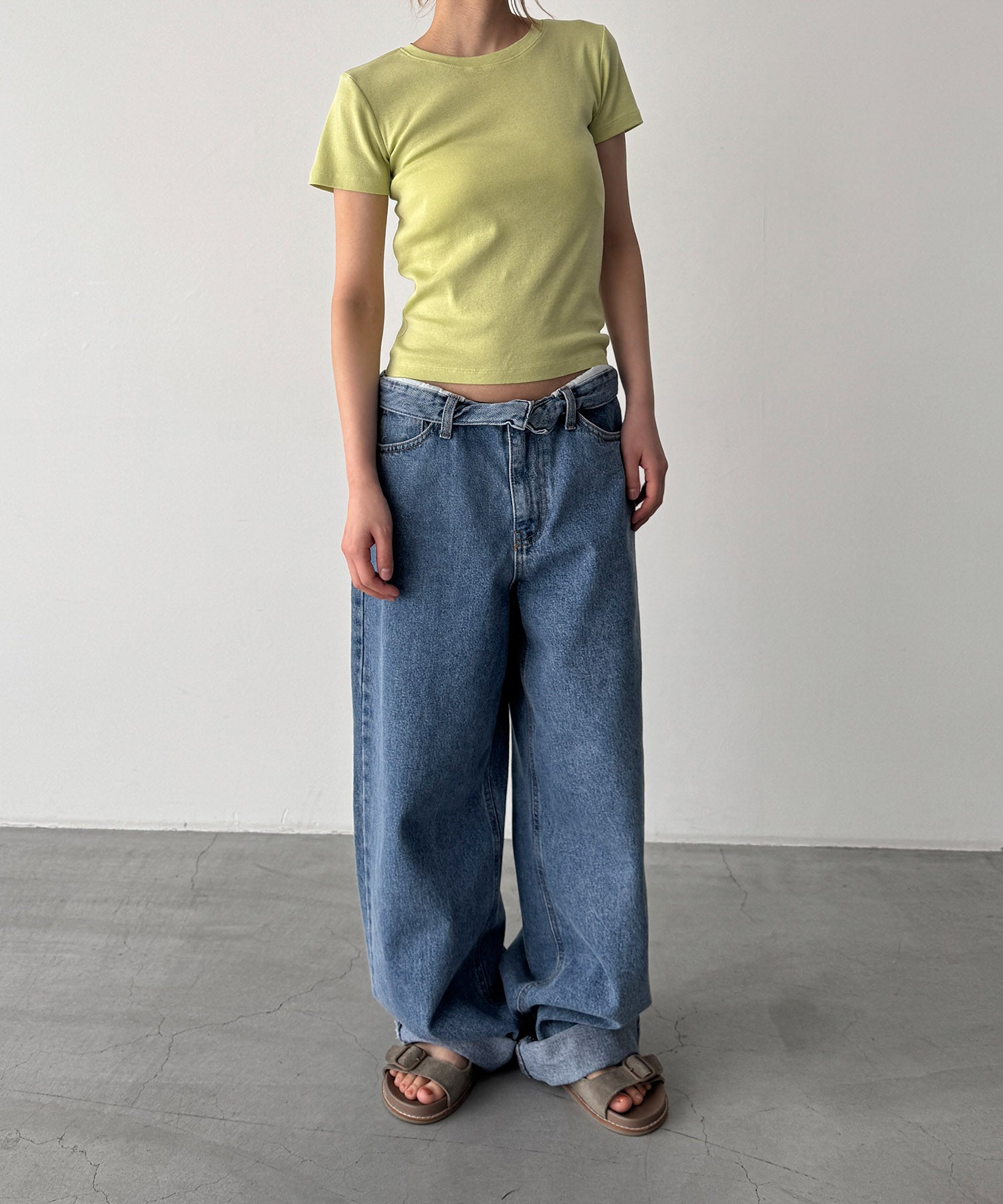 BASICコンパクトTシャツ