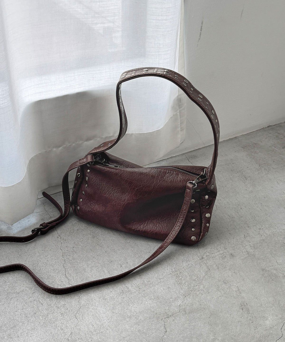 スタッズショルダーBAG