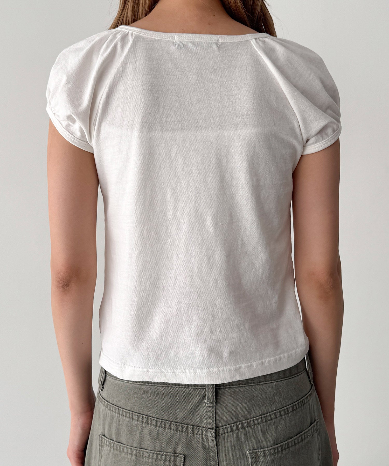 胸シャーリングTシャツ