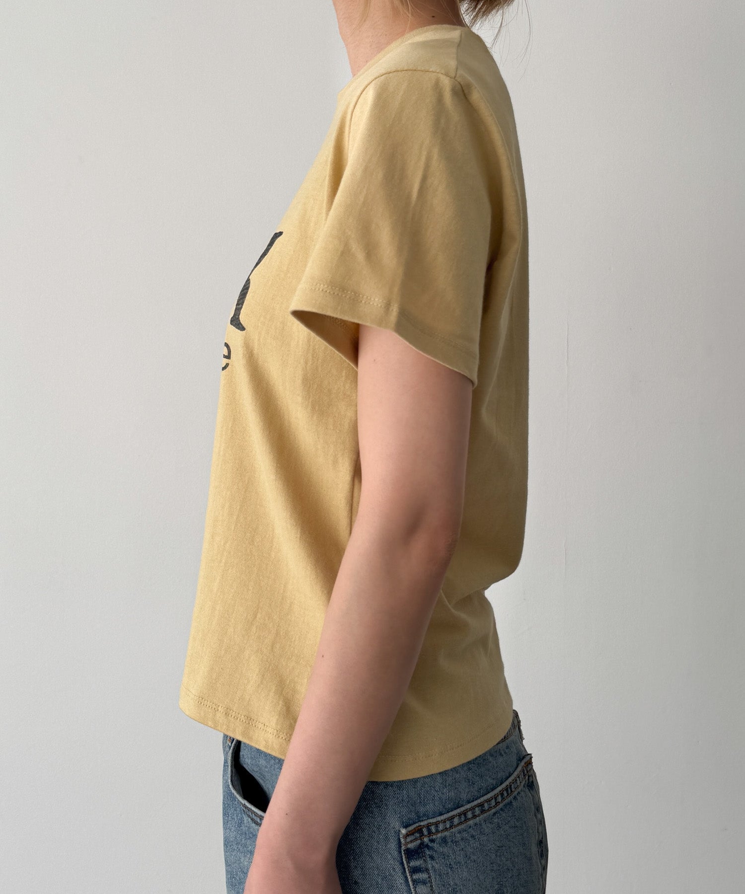 "Still LOOK here"Tシャツ
